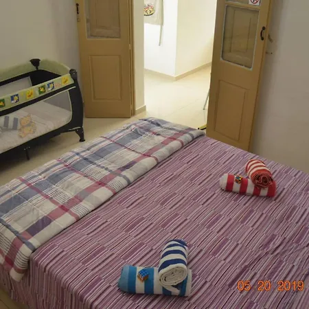 בית נופש Cozy Near Tas-sliema Centre, Terrace *