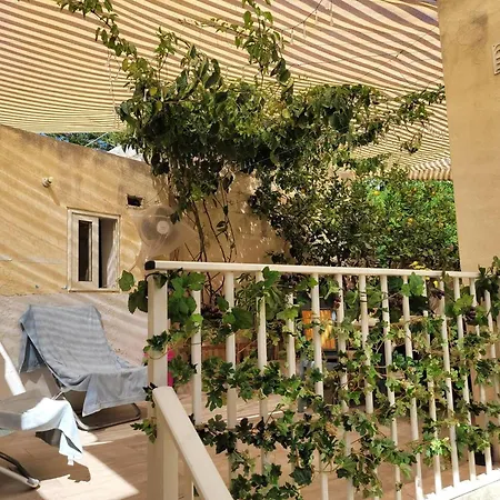 Cozy Near Tas-sliema Centre, Terrace בית נופש